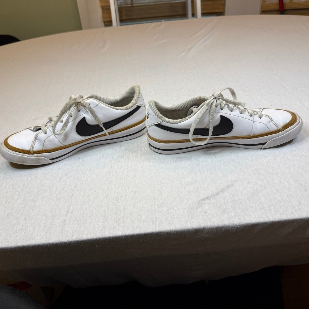 Nike Court Royale 2 Low White Black‎ Gold Sneakers Youth Size 6Y DA5380 102 - Picture 3 of 8